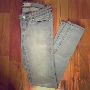 Levi’s Demi Curve Grey Skinny Jeans